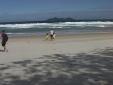 Papa remorqueur sur Lopes Mendes avec Carmen et Julie